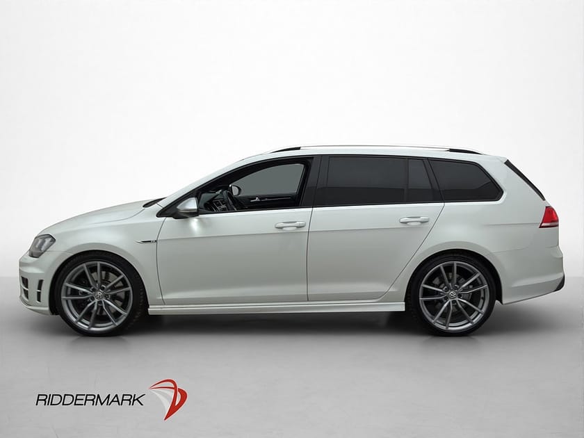 Bild 5 av Volkswagen Golf Sportscombi R 2.0 TSI 4M 300hk Pano Kamera Navi Dynaudio