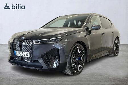 BMW iX xDrive50 xDrive50/luftfjädring/Pano/Laser/Sport line/Drag