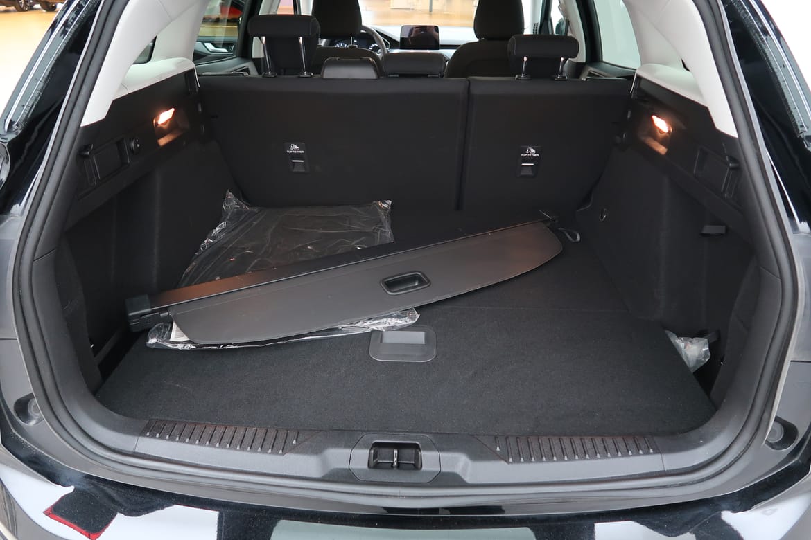 Ford Focus 2019 - miniatyr 12