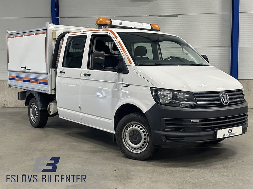 Bild 1 av Volkswagen Transporter Chassi Cab Pickup DH 2.0 TDI 140 HK DSG / Leasebar / Chicago-skåp /