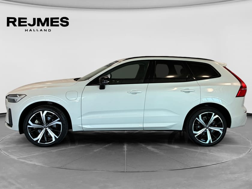Bild 3 av Volvo XC60 T6 Plus Dark Edition | Drag | 21" Fälg |