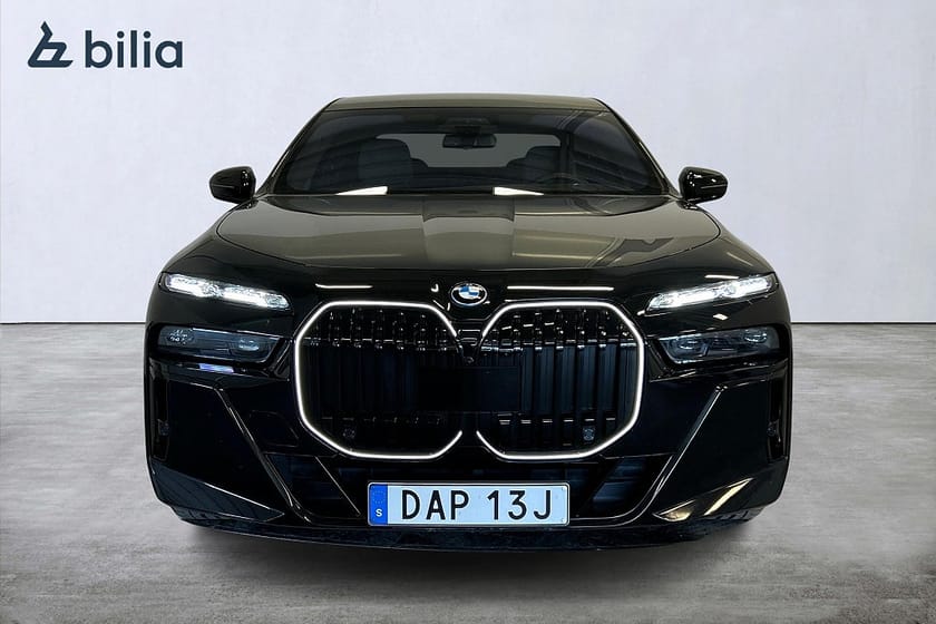 Bild 2 av BMW i7 xDrive60 M60 xDrive/M Sport Pro/B&W/Sky Lounge/ Kristall/Drag