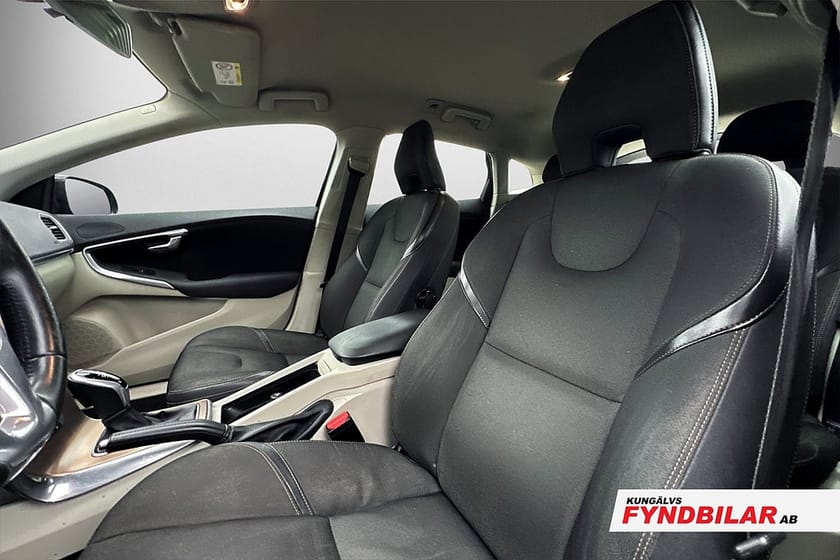 Bild 5 av Volvo V40 Cross Country D2 Geartronic, 120hk Momentum