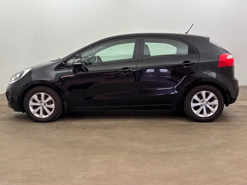 Bild 3 av Kia Rio 5-dörrar 1.4 109hk Nybesiktigad Låg skatt