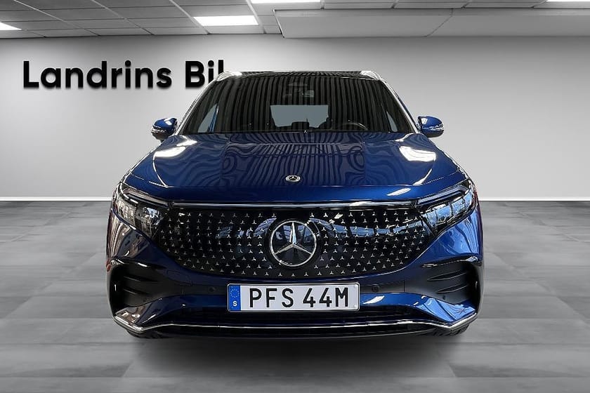 Bild 2 av Mercedes-Benz EQA 250+ AMG Line Advanced / Panorama / MOMS