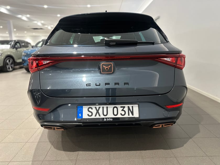 Bild 5 av CUPRA Leon Sportstourer e-Hybrid Sportstour e-Hybrid, Sensorer fram/bak, Backkamera