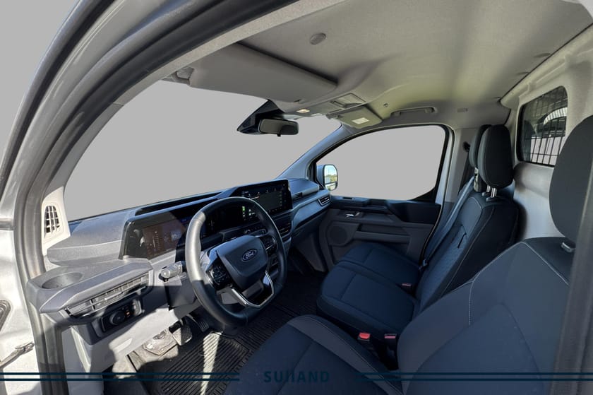 Bilde 4 av Ford E-Transit Custom 320 HENGERFESTE ( 2 300 KG ) | 305 KM WLTP | NAVIGASJON