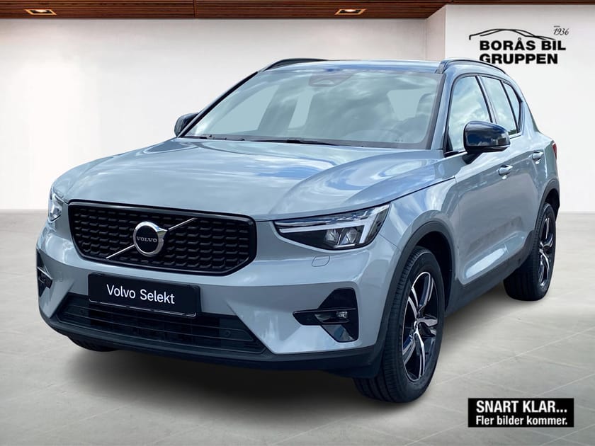 Bild 1 av Volvo XC40 B4 FWD Bensin Plus Dark
