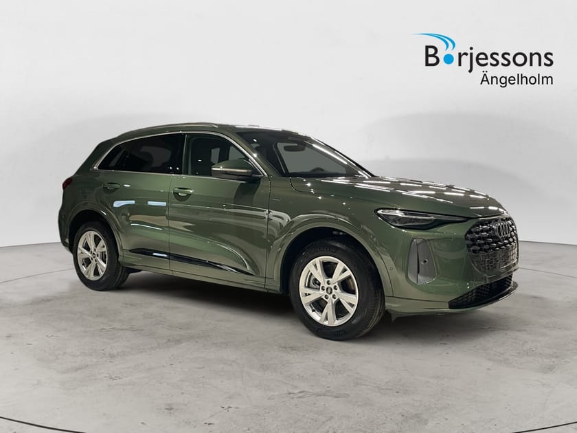 Bild 1 av Audi Q5 e-hybrid quattro SUV PROLINE 299 HK S TR