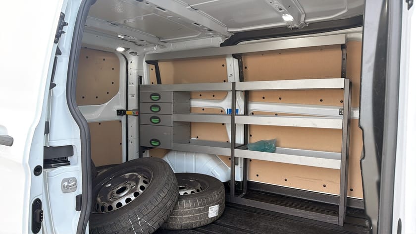 Bild 5 av Ford Transit Custom 280 Trend L1 2.0L  130HK Carplay/inrett skåp