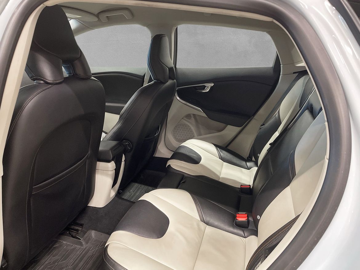 Volvo V40 2015 - miniatyr 6