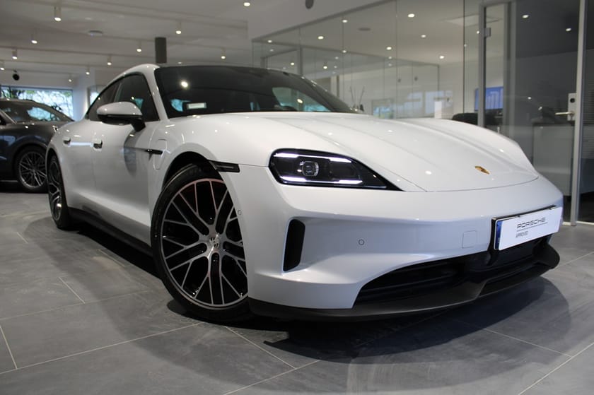 Bild 1 av Porsche Taycan 4 