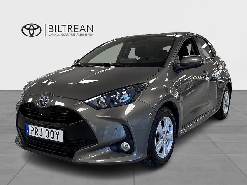 Bild 1 av Toyota Yaris Hybrid 1,5 Active Komfortpaket P-sensorer V-hjul Ingår!