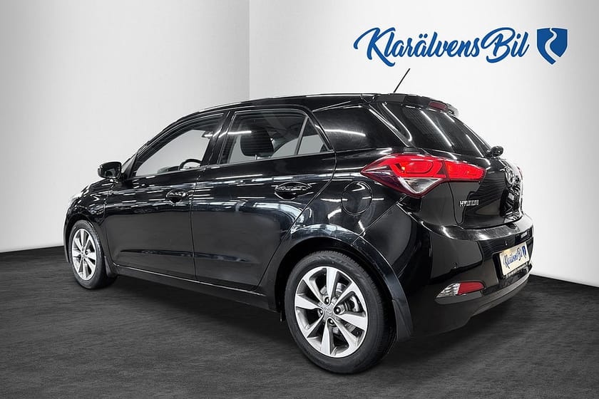 Bild 3 av Hyundai i20 1.4 Premium Automat Euro 6 (101hk) Rattvärme / Blåtand