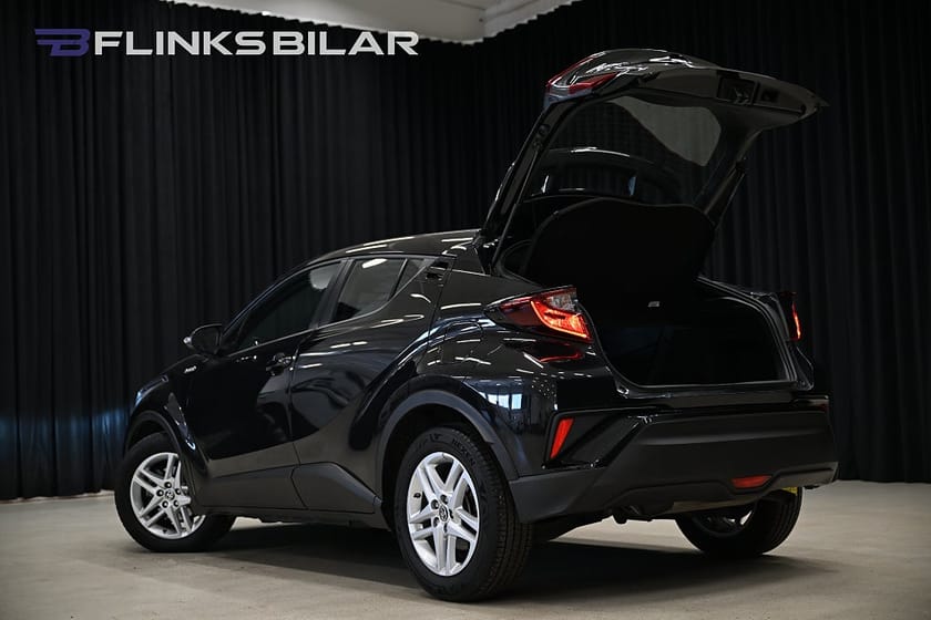 Bild 4 av Toyota C-HR Hybrid 122HK Active|Backkamera|S&V-Hjul|EnÄgare|Leasbar