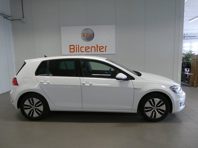 Bild 3 av Volkswagen e-Golf Navi-Carplay-PDC-Bluetooth-SoV