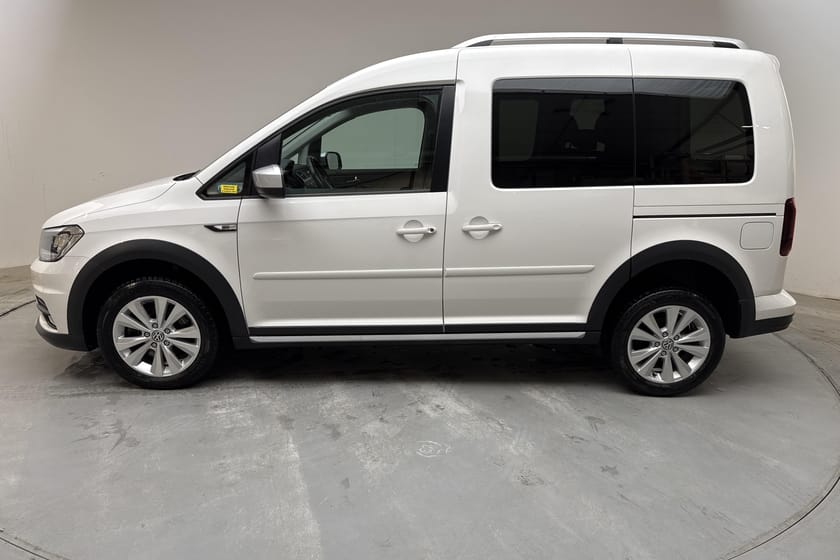 Bild 2 av Volkswagen Caddy Combi Alltrack Life 2.0 TDI 4MOTION (150hk)