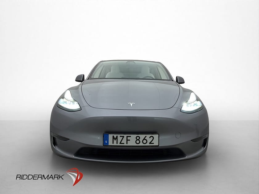 Bild 3 av Tesla Model Y Long Range AWD ong 514hk Drag Pano Läder Kamera