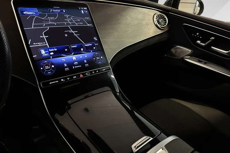 Mercedes-Benz AMG EQE 43 4MATIC bilde 16