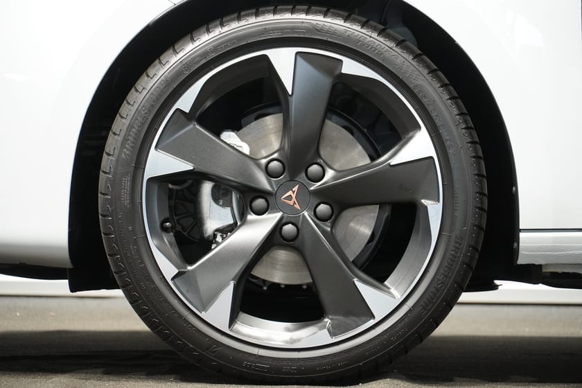 Bild 4 av CUPRA Leon Sportstourer eTSI Privatleasingkampanj