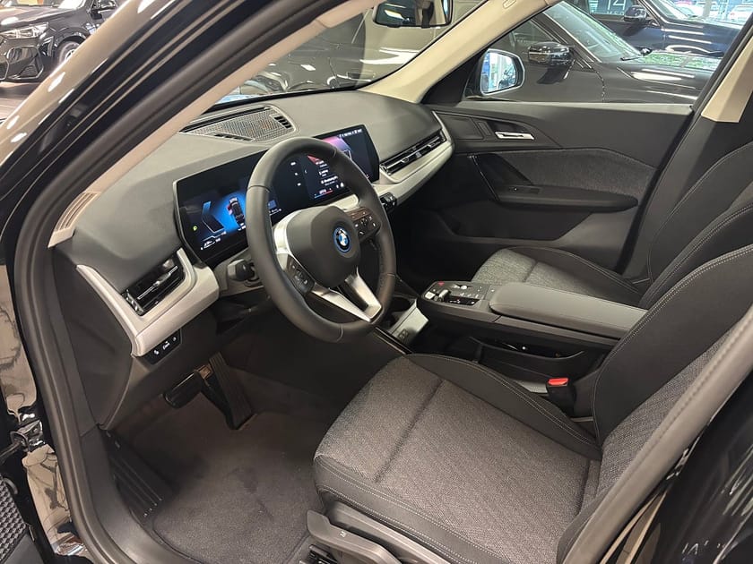 Bild 4 av BMW X1 xDrive25e Active Edition Driving Assistant Plus Drag