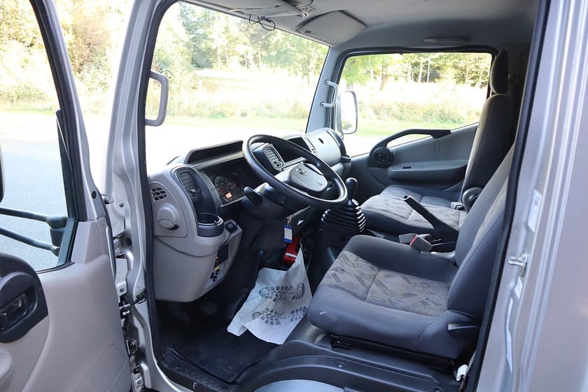 Bild 4 av Nissan NT400 Single Cab Platform Cabstar 3.5t 2.5D Lågmil Svensksåld