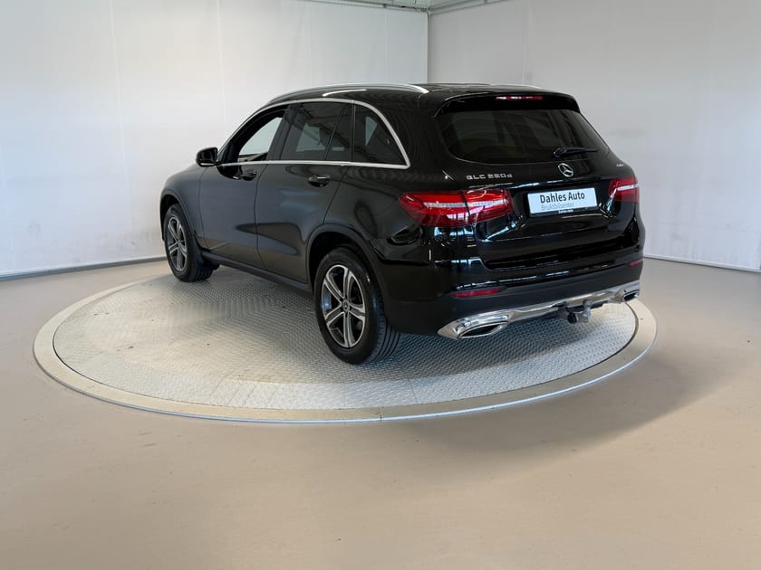 Bilde 4 av Mercedes-Benz GLC 250 d 4MATIC ACC/Krok/Delskinn/Kamera/Dab