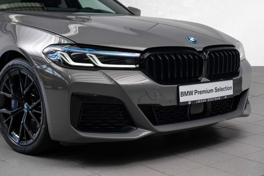 Bilde 2 av BMW 545e xDrive Sedan 6,29% M-Sport Soltak Krok A.Cruise H/K HUD