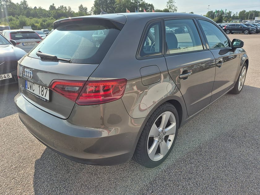 Bild 3 av Audi A3 Sportback Tfsi 122HK