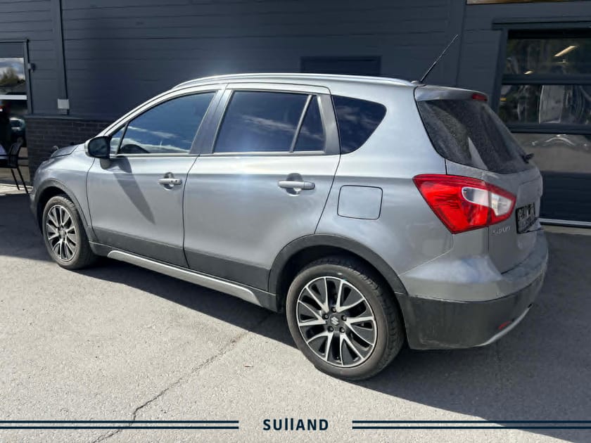 Bilde 2 av Suzuki SX4 S-Cross 4x4 | Bensin | Manuell | Driftssikker og praktisk SUV!