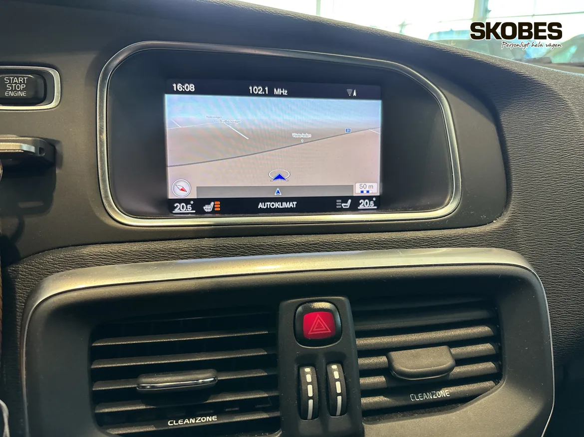 Volvo V40
