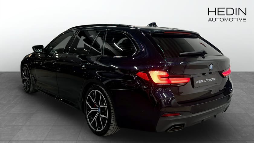 Bild 2 av BMW 530e xDrive Touring M Sport Pano HUD Drag Laser H/K Komfortstolar