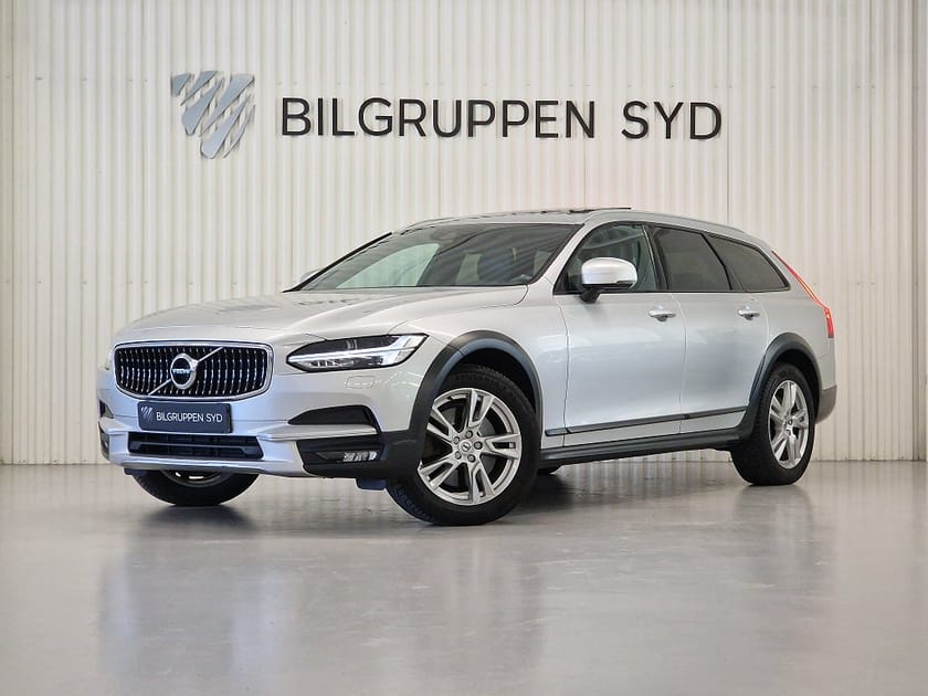 Bild 1 av Volvo V90 Cross Country D4 AWD Geartronic Inscription Pro|Panorama|Keyless|