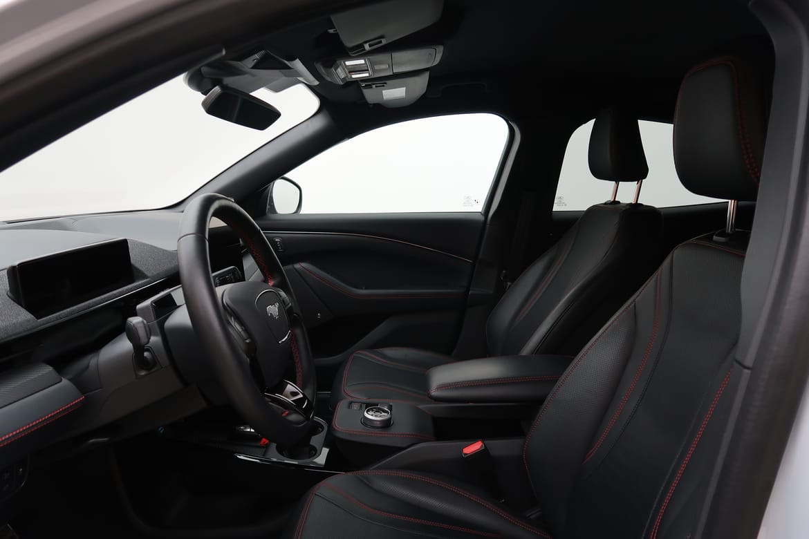 Ford Mustang Mach-E 2022 - miniatyr 9