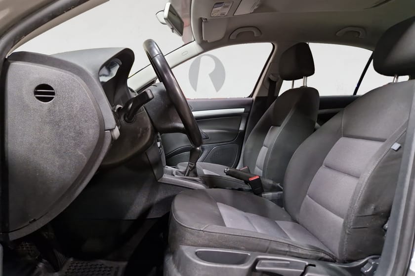 Bild 3 av Škoda Octavia 1.6 MPI 102 HK DRAG KAMREM BYTT 0.56L/MIL 2ÄGARE 15"