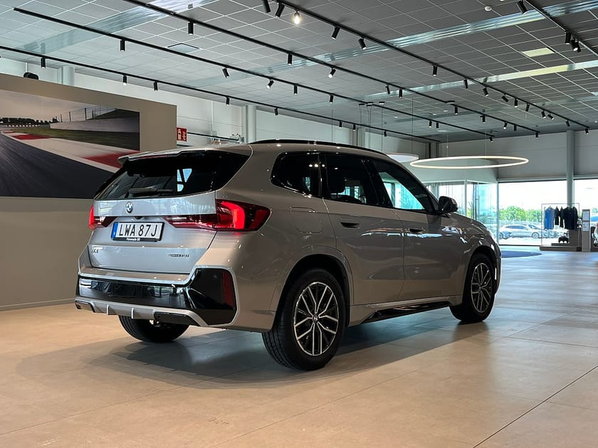 Bild 4 av BMW X1 sDrive18i M Sport Harman/Kardon DA Plus Dragkrok 4.95%
