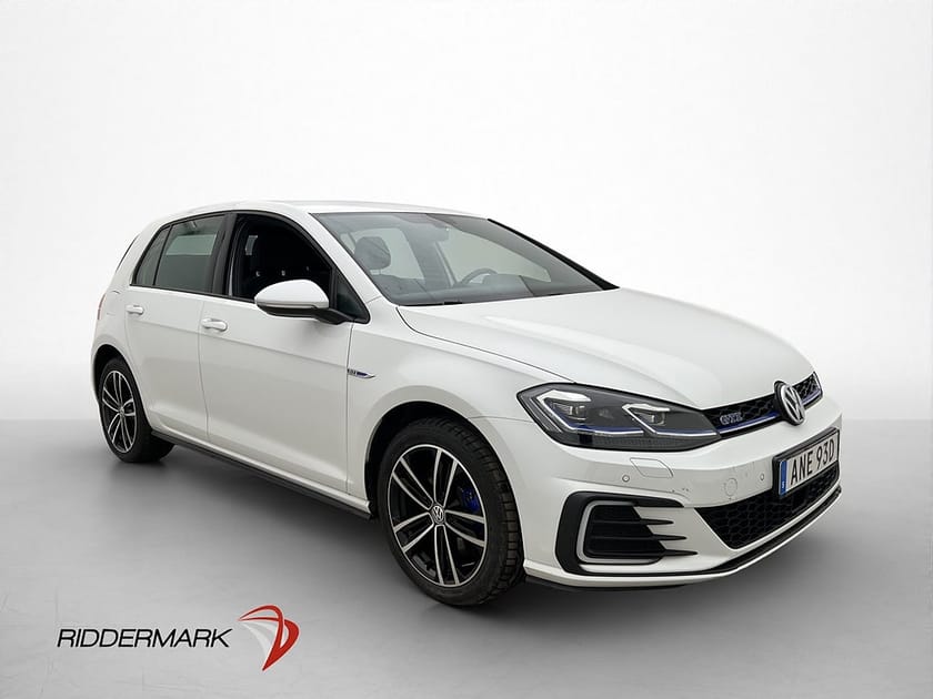 Bild 3 av Volkswagen Golf GTE 1.4 TSI 204hk Cockpit P-Värmare Carplay