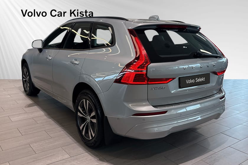 Bild 4 av Volvo XC60 MC73 B5 AWD Bensin Momentum Drag 360Kam