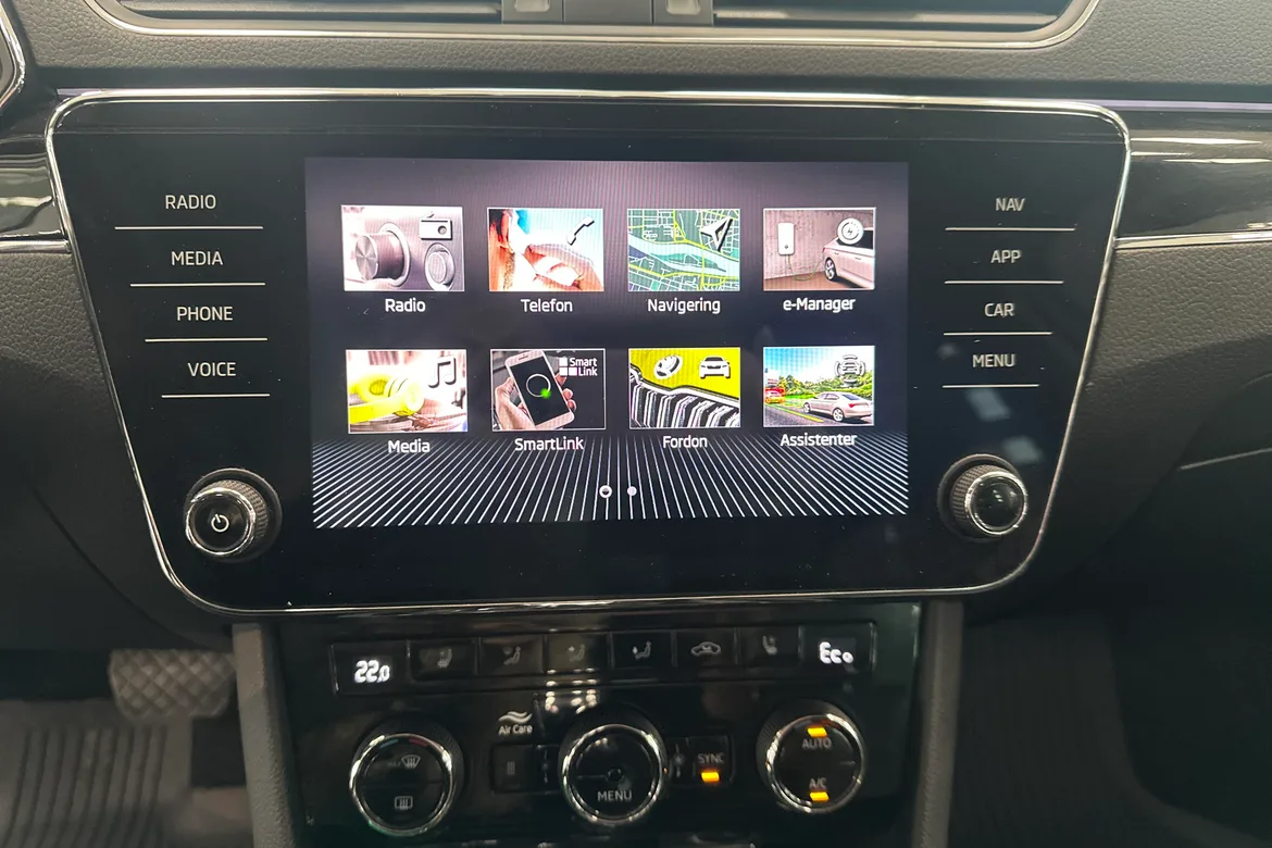 picture of a car