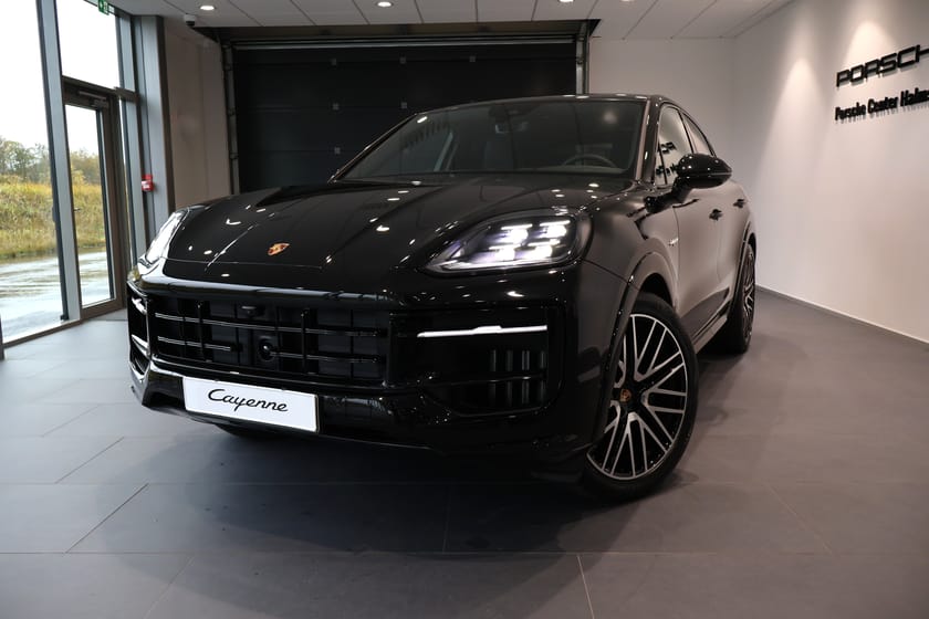 Bild 1 av Porsche Cayenne Coupé E-Hybrid Black Edition