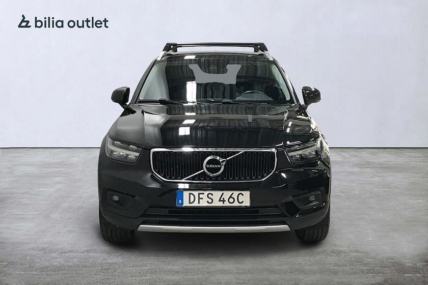 Bild 3 av Volvo XC40 B4 FWD Bensin Momentum Adv SE 197hk Navi H/K BLIS B-kam