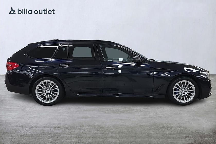Bild 5 av BMW 530d xDrive Touring 530 Steptronic M-Sport Innovation B&W Pano