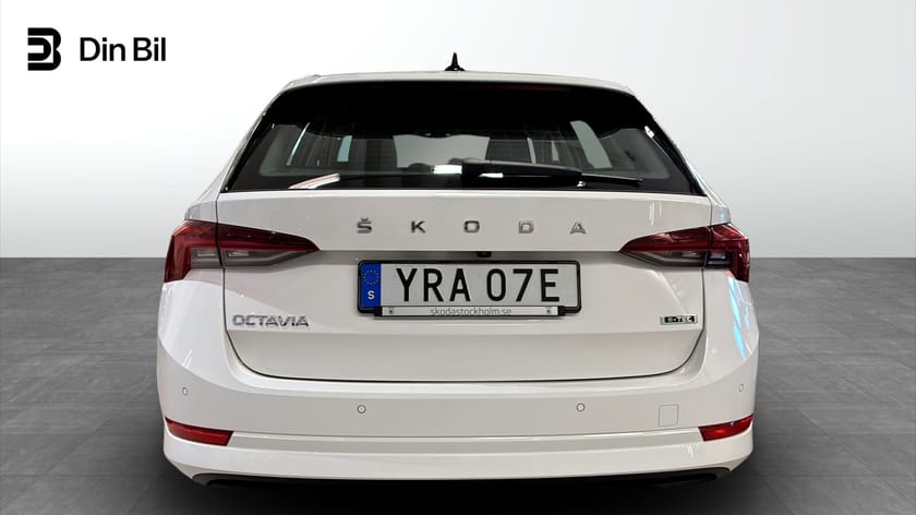 Bild 5 av Škoda Octavia Kombi Ambition 1,0 TSI M-HEV DSG Drag | Värmare