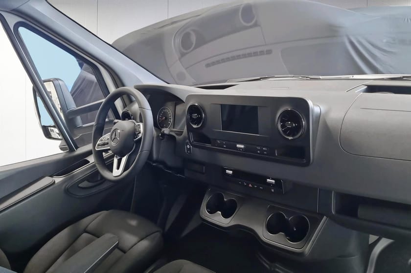 Bild 5 av Mercedes-Benz eSprinter 420 Chassi 81 kWh EH A3 SELECT