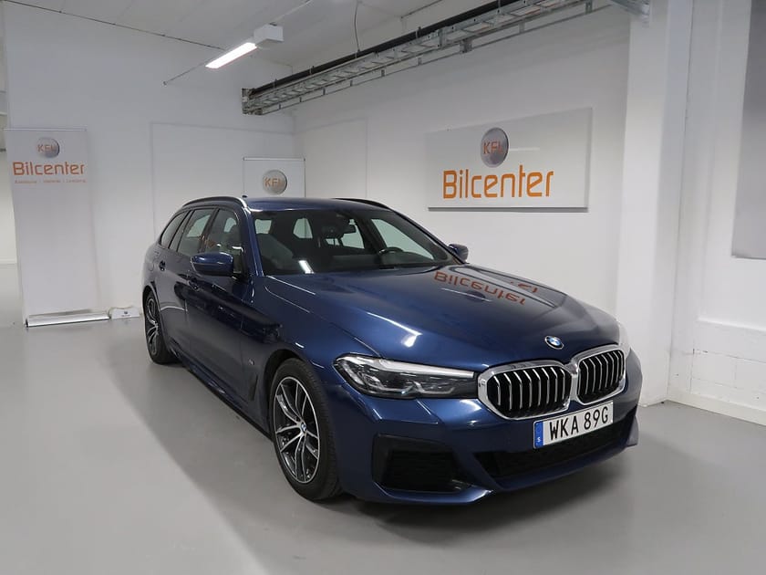 Bild 3 av BMW 520d xDrive Touring M Sport V-Däck ingår HUD-HiFi-Drag-Kamera-Värmar