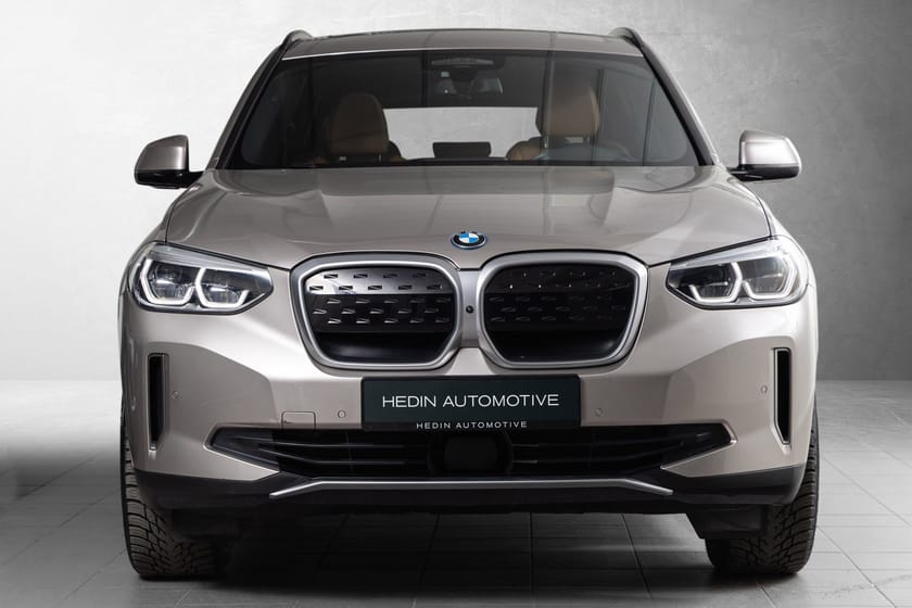 Bilde 2 av BMW iX3 Fully Charged