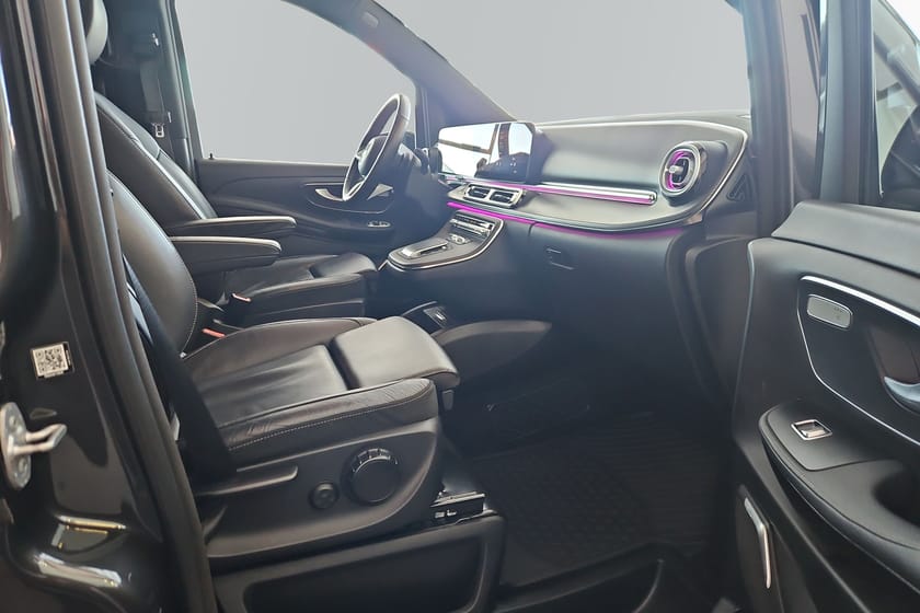 Bild 5 av Mercedes-Benz V 300d 4MATIC 3.2t V-KLAS