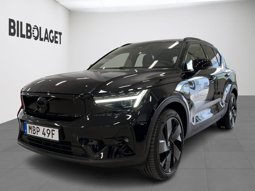 Bild 1 av Volvo EX40 Twin Motor Performance M Ultra Black Edt
