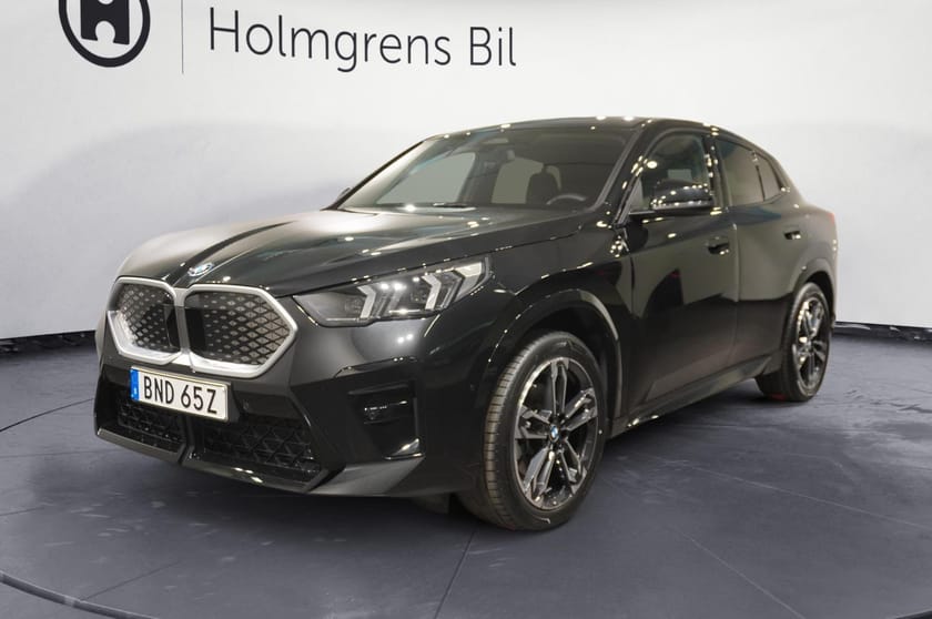 Bild 1 av BMW iX2 xDrive30 3,95% M Sport Navi Kamera Fartpilot Drag 19”