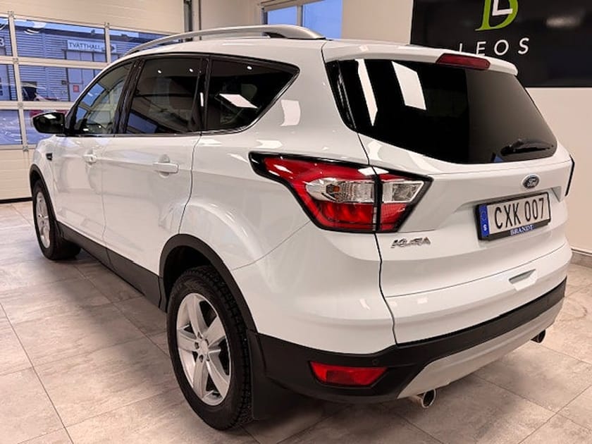 Bild 3 av Ford Kuga 1.5 TDCi Titanium/ Ny Besiktad